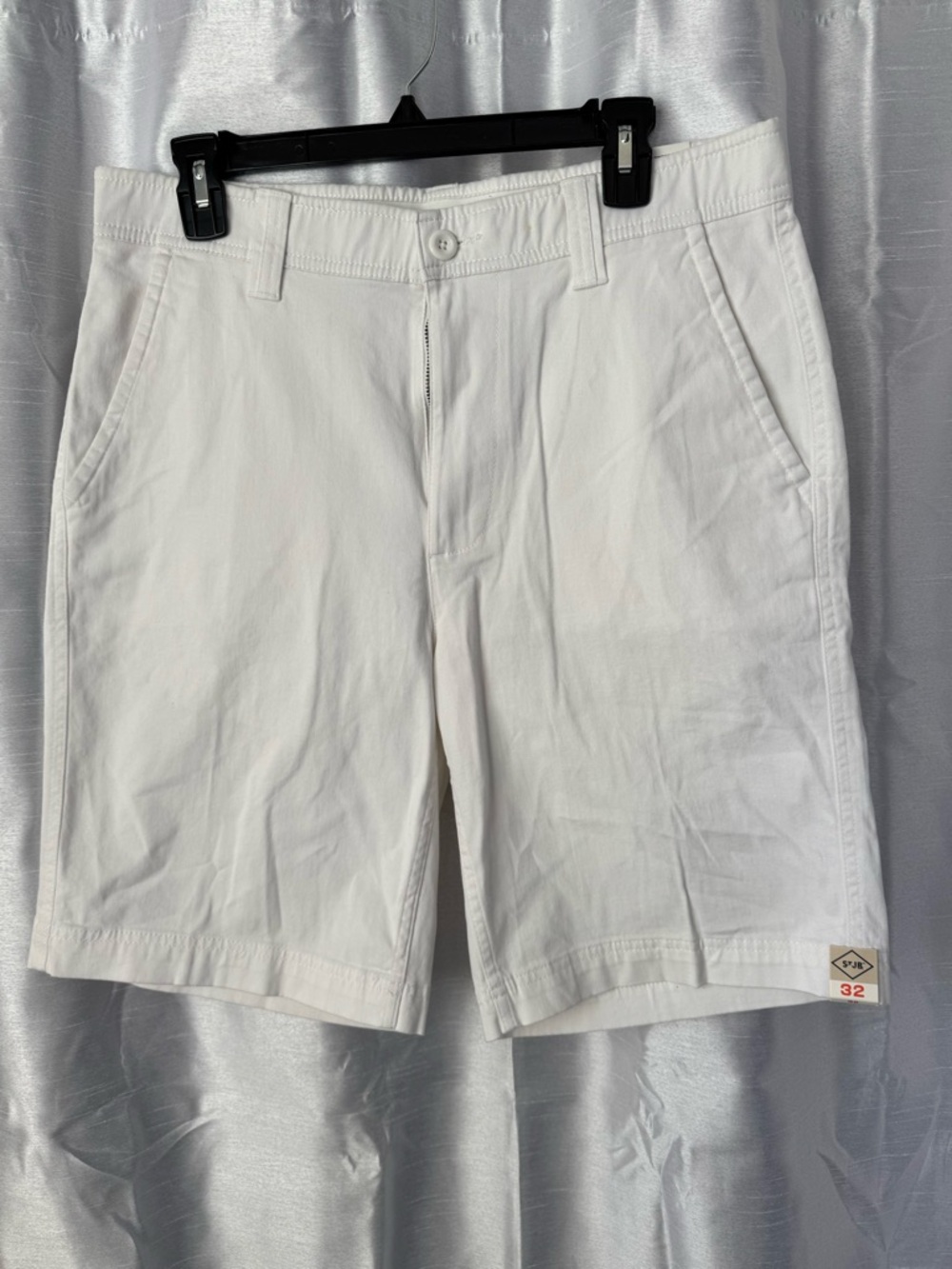 St. John's Bay Men's White Flat Front Chino Shorts